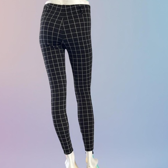 Cherry Mellow Women's Black Checkered stretch Pants size 4 - Picture 4 of 4